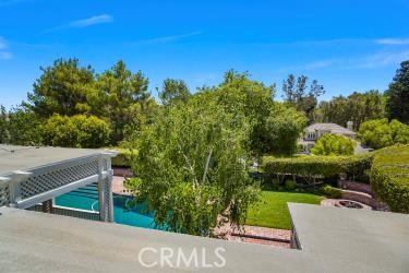 24066 Regents Park Circle, Valencia CA: https://media.crmls.org/medias/bc84a642-2cd1-49ce-a39b-43c95a85e5a7.jpg