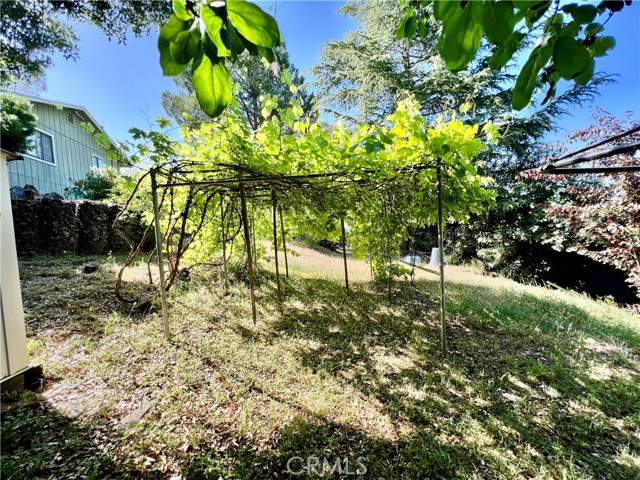 10431 Edgewater Drive, Kelseyville CA: https://media.crmls.org/medias/bc853e8a-0791-4d53-8ede-7fbace375fcc.jpg
