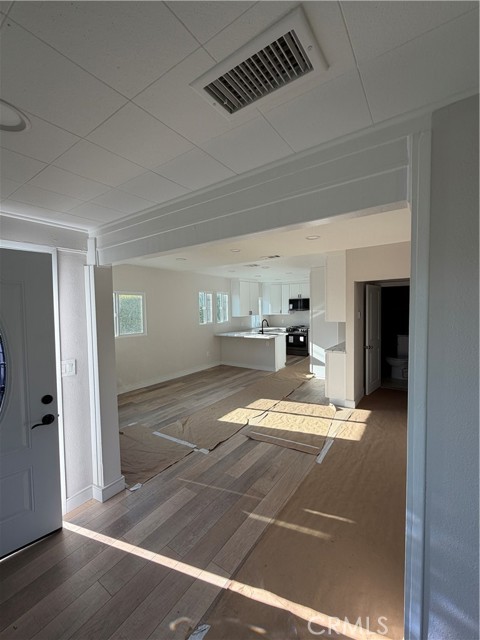 Detail Gallery Image 2 of 21 For 515 E Garfield Ave, Glendale,  CA 91205 - 3 Beds | 2 Baths