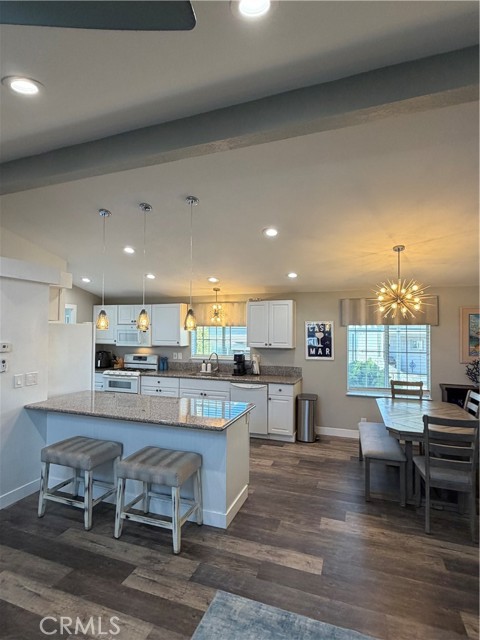 Detail Gallery Image 9 of 36 For 80 Huntington #218,  Huntington Beach,  CA 92648 - 3 Beds | 2 Baths