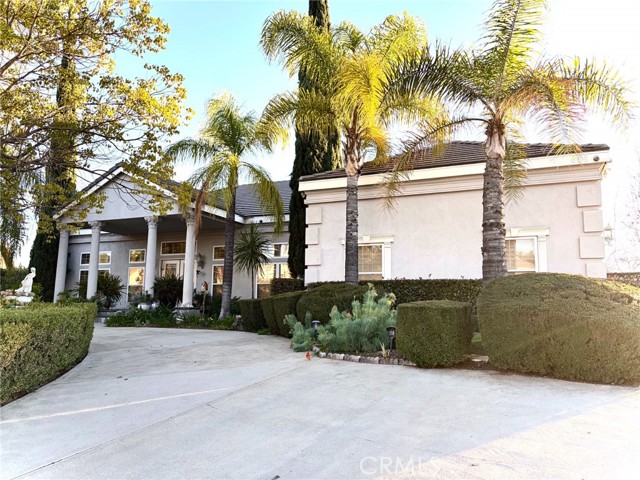 Detail Gallery Image 2 of 24 For 685 Bradbury, Redlands,  CA 92374 - 3 Beds | 2/1 Baths