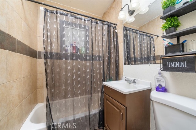 Detail Gallery Image 11 of 66 For 11986 White Ave, Adelanto,  CA 92301 - 4 Beds | 3 Baths