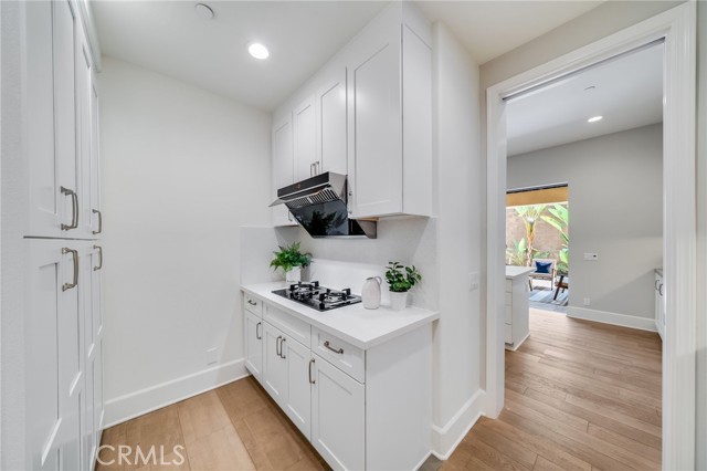 126 Paxton, Irvine CA: https://media.crmls.org/medias/bc88e6d0-83f8-4889-898a-d4f1bdeb200a.jpg