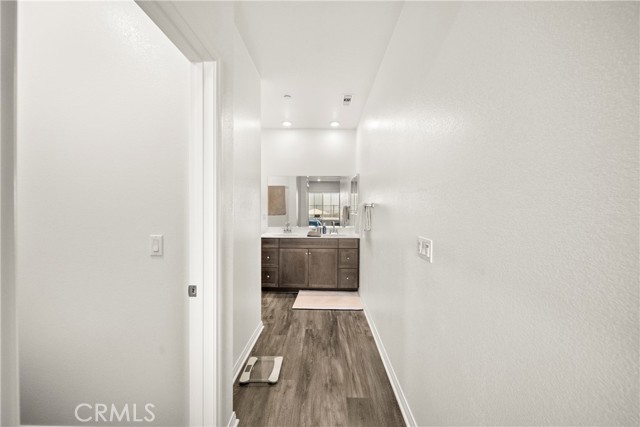 Detail Gallery Image 10 of 52 For 45105 Quicksilver, Lake Elsinore,  CA 92532 - 4 Beds | 2 Baths