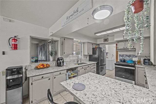 11857 11857 Mount Vernon, Grand Terrace CA: https://media.crmls.org/medias/bc896aec-cb12-4af2-9ac1-2f2bdd0e21a6.jpg
