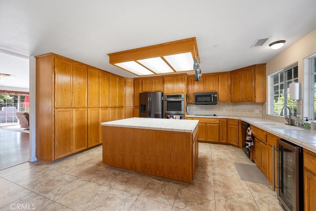 MLS #SC25250440 image #11