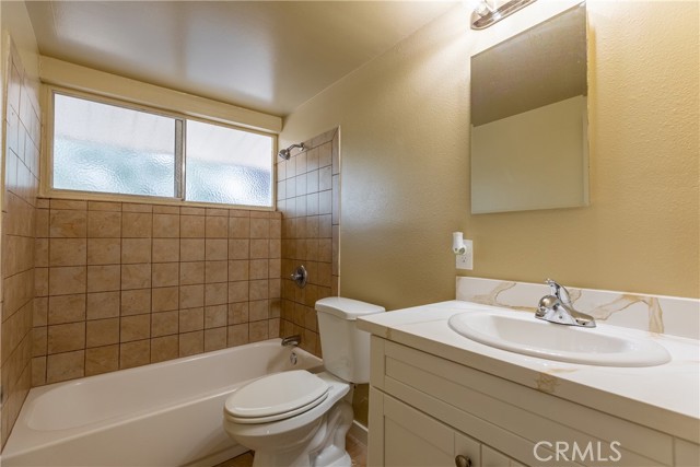 Detail Gallery Image 10 of 18 For 1051 N Lido St, Anaheim,  CA 92801 - 3 Beds | 1/1 Baths