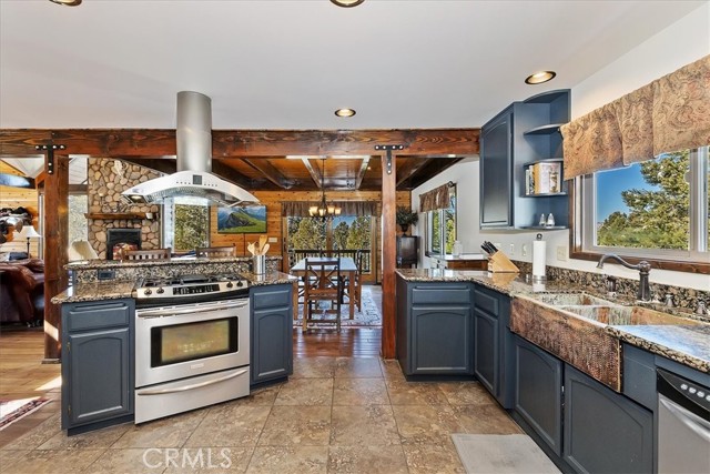 Detail Gallery Image 22 of 75 For 46727 Minnow, Big Bear City,  CA 92314 - 5 Beds | 6/1 Baths