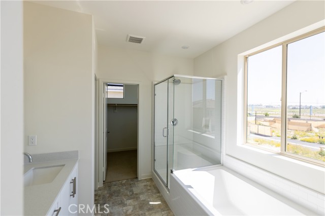Detail Gallery Image 15 of 20 For 3472 E Emerald Dr, Ontario,  CA 91761 - 4 Beds | 3 Baths