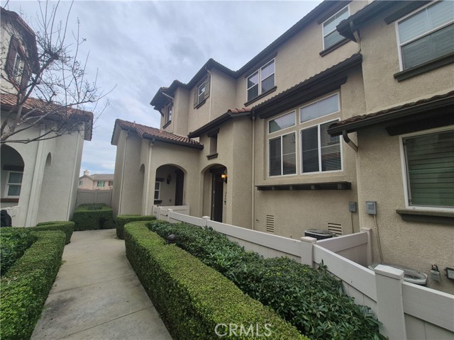 Front Image Thumbnail for CROC26007949