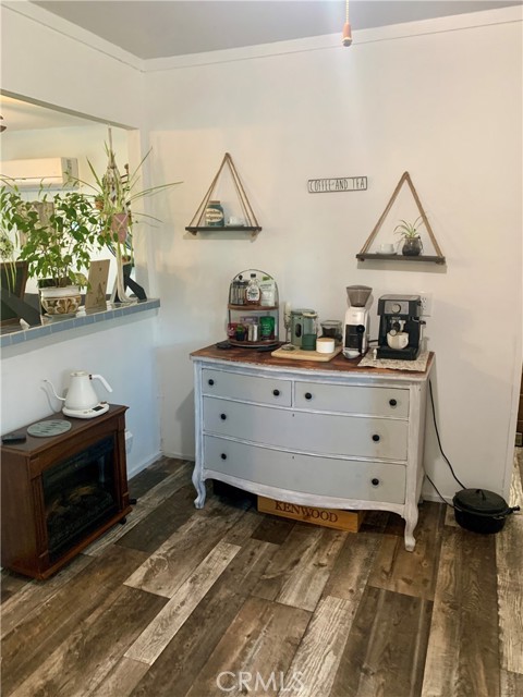 Detail Gallery Image 4 of 15 For 21225 Bush St, Middletown,  CA 95461 - 2 Beds | 1 Baths