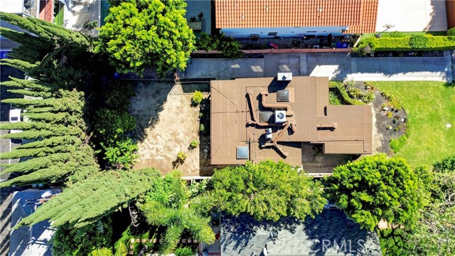 Detail Gallery Image 23 of 24 For 14813 Hartsook, Sherman Oaks,  CA 91403 - 2 Beds | 2 Baths