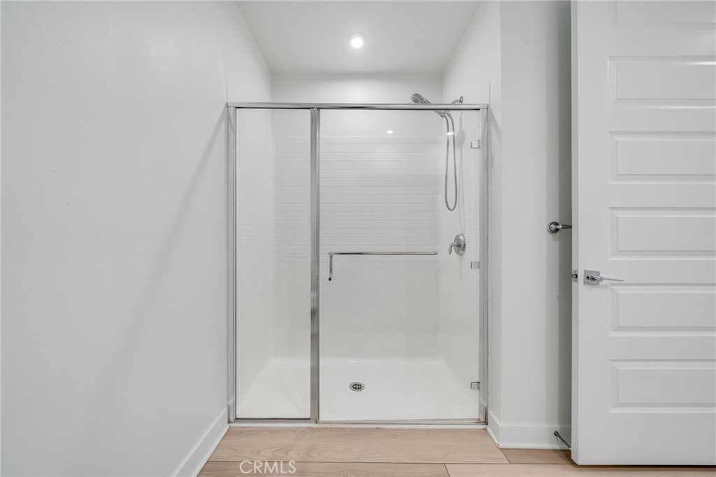 https://media.crmls.org/medias/bc8d4d4e-4ab8-429a-bb2b-764ee130cf27.jpg?preset=X-Large