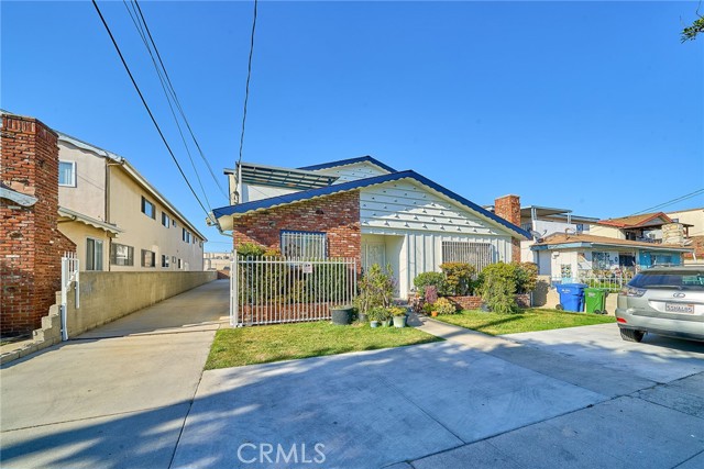 Detail Gallery Image 2 of 20 For 1639 218th #3,  Torrance,  CA 90501 - 2 Beds | 1 Baths