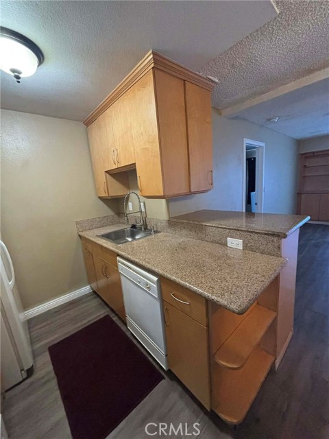 Detail Gallery Image 7 of 33 For 21800 Schoenborn St #217,  Canoga Park,  CA 91304 - 1 Beds | 1 Baths