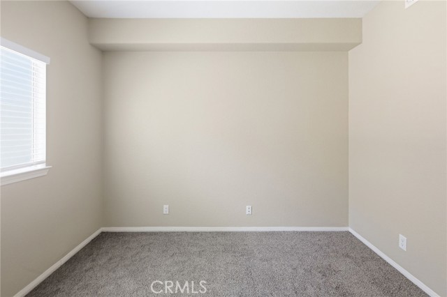 Detail Gallery Image 20 of 52 For 7325 Round Hill Dr, Lancaster,  CA 93536 - 5 Beds | 3 Baths