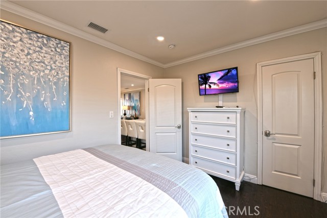 Detail Gallery Image 18 of 51 For 1319 Unit B W Bay Ave #B,  Newport Beach,  CA 92661 - 1 Beds | 1 Baths