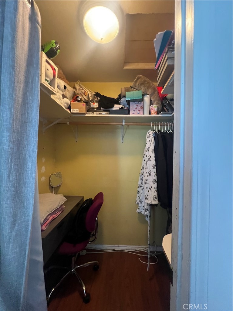 https://media.crmls.org/medias/bc8f5155-9765-4f02-9611-f1c5ed0034a6.jpg?preset=X-Large