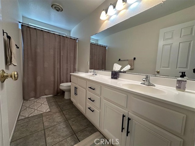 33667 Abbey Road, Temecula CA: https://media.crmls.org/medias/bc8f5b88-538f-4be7-acdd-a01e1135aa24.jpg