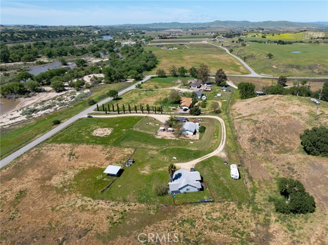 Detail Gallery Image 4 of 25 For 6430 N River Rd, Paso Robles,  CA 93446 - – Beds | – Baths