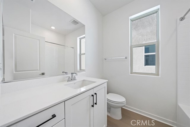 2561 Sprout Lane, Corona CA: https://media.crmls.org/medias/bc8fec89-0d53-431e-ab6d-e79d08b0f0b7.jpg
