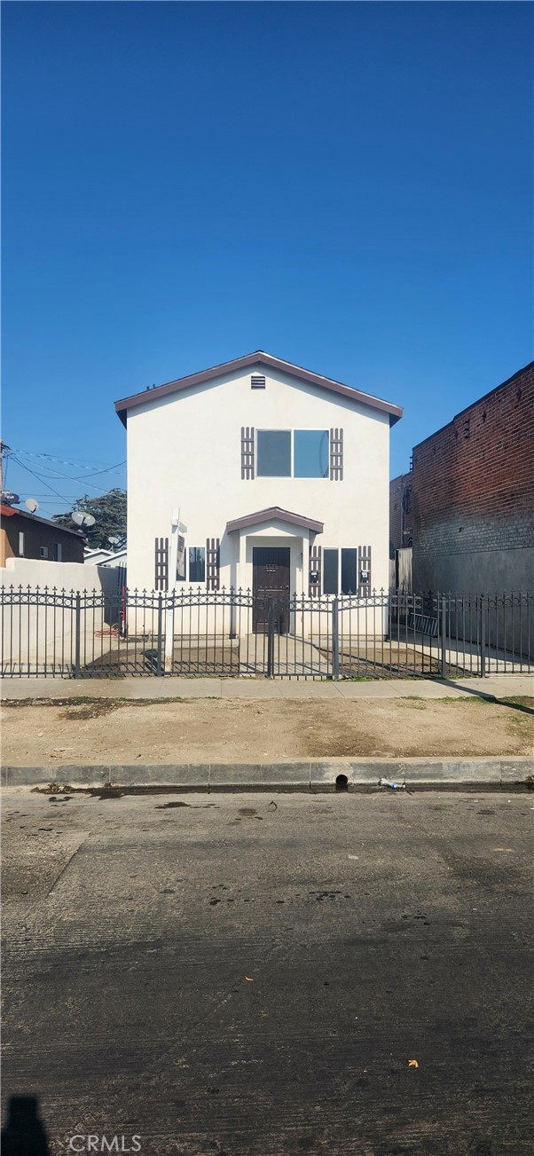 Detail Gallery Image 5 of 5 For 1407 W 59th Pl, Los Angeles,  CA 90047 - – Beds | – Baths