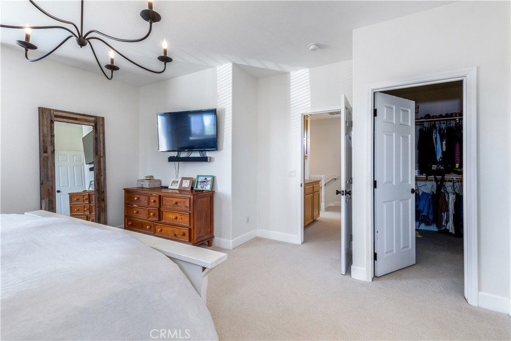 1307 Crown Way