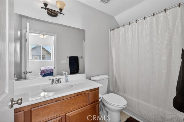 Detail Gallery Image 41 of 52 For 3686 W Scribner, Inglewood,  CA 90305 - 4 Beds | 3/1 Baths