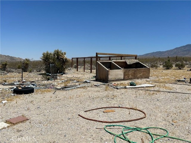 Detail Gallery Image 9 of 28 For 7633 Marmont Rd, Lucerne Valley,  CA 92356 - 4 Beds | 2 Baths