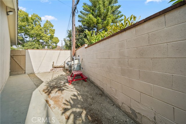 Detail Gallery Image 42 of 51 For 1021 East Ave, Burbank,  CA 91504 - 2 Beds | 2/1 Baths