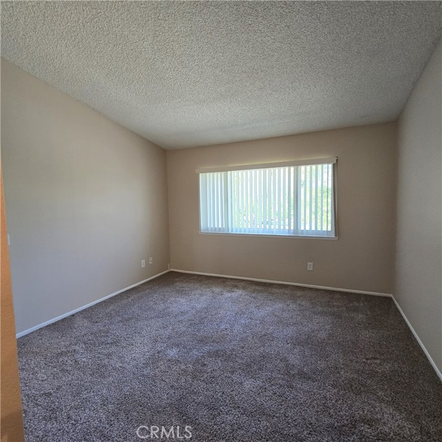 Detail Gallery Image 12 of 29 For 951 Inn Keeper Ln #D,  Corona,  CA 92881 - 3 Beds | 2/1 Baths