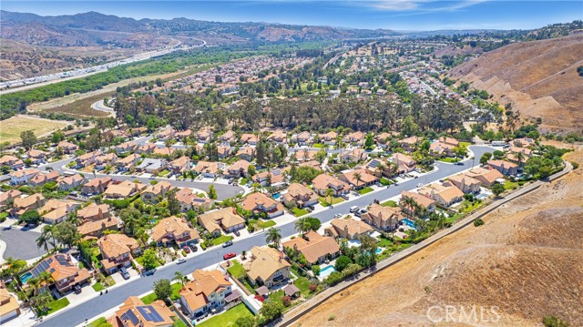 28505 Evening Breeze Drive, Yorba Linda CA: https://media.crmls.org/medias/bc95f2aa-2904-4f5a-9466-a29c784b24e9.jpg