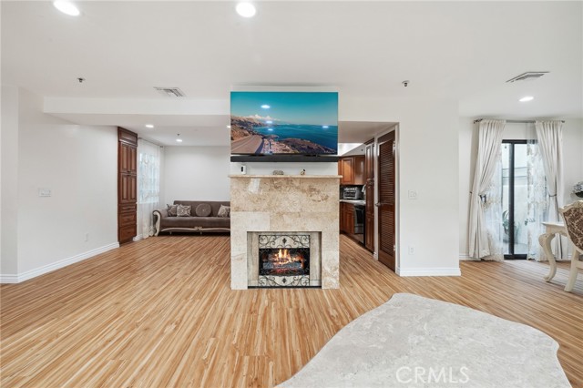 301 W Loraine Street, Glendale CA: https://media.crmls.org/medias/bc95f4d3-b118-4662-b7e3-86863ffa3c33.jpg