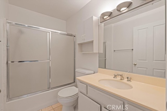 Detail Gallery Image 14 of 19 For 4501 Cedros Ave. #308,  Sherman Oaks,  CA 91403 - 1 Beds | 1 Baths