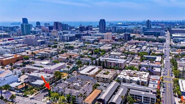 645 Chestnut Avenue, Long Beach CA: https://media.crmls.org/medias/bc964d7a-ca85-4691-904d-0abb3ac4fb8d.jpg