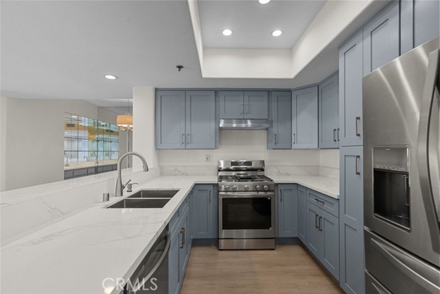 Detail Gallery Image 16 of 32 For 4348 Mammoth Ave #102,  Sherman Oaks,  CA 91423 - 2 Beds | 2/1 Baths