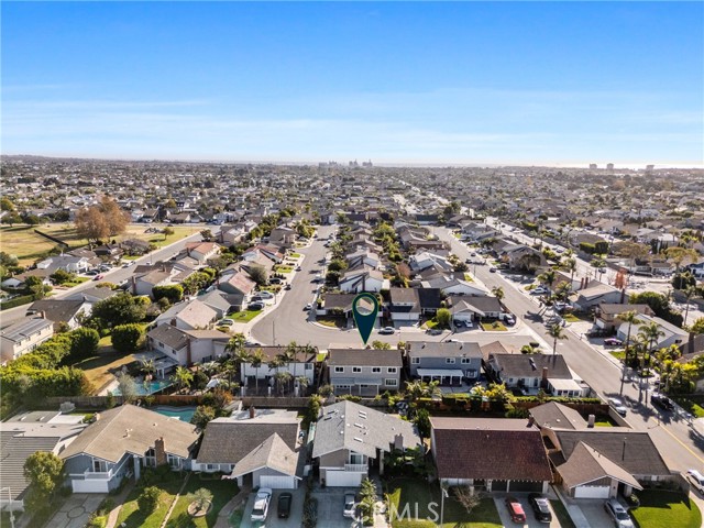 Detail Gallery Image 57 of 71 For 8561 Pierre Dr, Huntington Beach,  CA 92646 - 5 Beds | 3 Baths