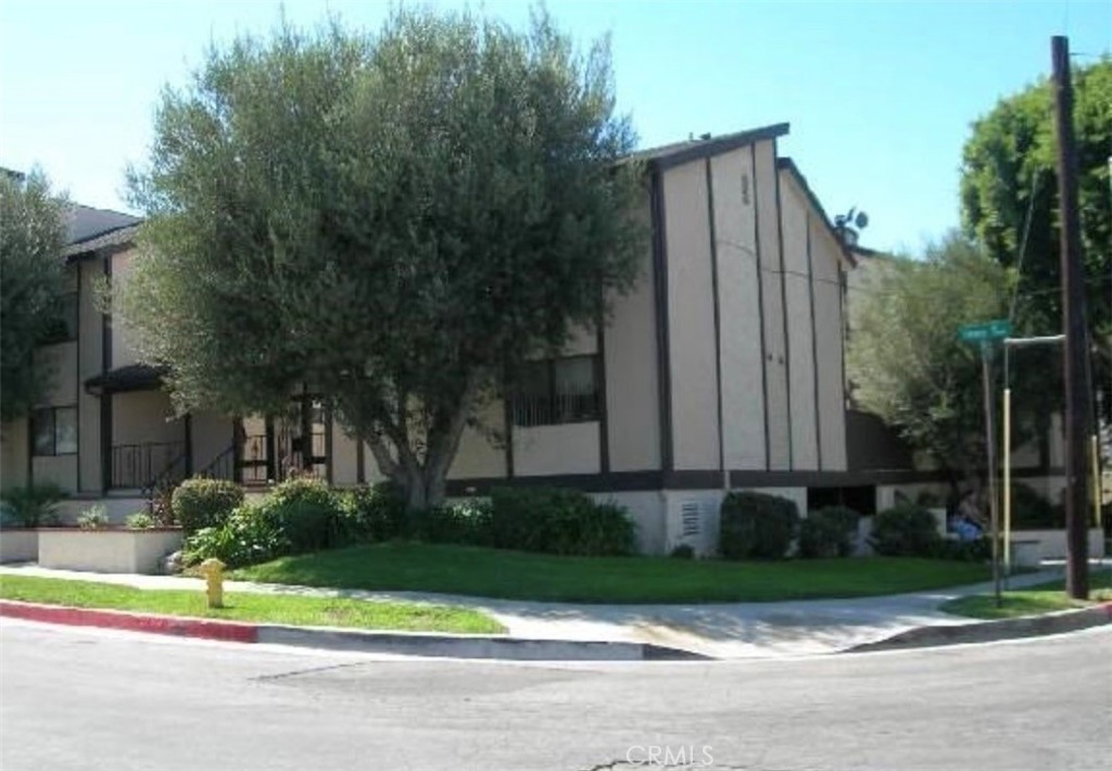 24001 Neece Avenue #7