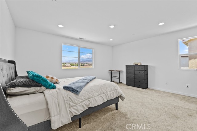 Image 20 of 44 For 36780 Arietta Way