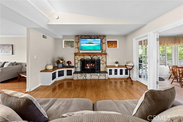 Detail Gallery Image 10 of 64 For 2070 Whitebluff Dr, San Dimas,  CA 91773 - 3 Beds | 2 Baths