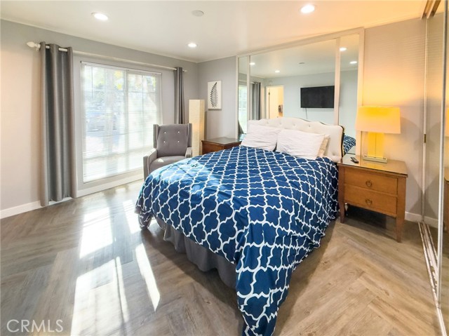 MLS #OC25265232 image #12