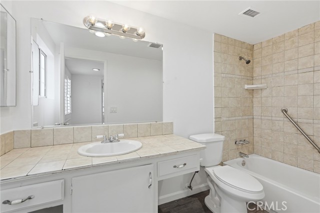 Detail Gallery Image 9 of 13 For 20215 Tajuata Ave, Carson,  CA 90746 - 4 Beds | 3 Baths