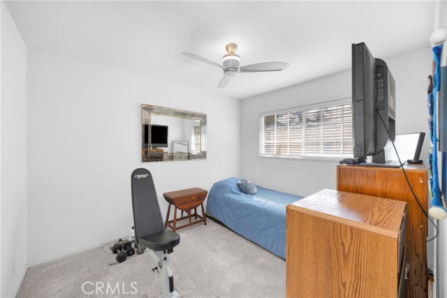 9112 Playa Drive, Huntington Beach CA: https://media.crmls.org/medias/bc9a5bbf-7b17-49a4-a668-6db92bd9288b.jpg