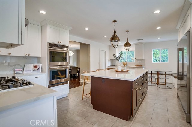 12415 Killion Street, Valley Village CA: https://media.crmls.org/medias/bc9a70dd-ff25-4ab1-a8c5-246d5f94f8da.jpg