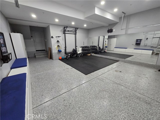 1865 Orizaba Avenue, Signal Hill CA: https://media.crmls.org/medias/bc9ab2cc-cb5e-42ed-9311-23e522fdf08c.jpg
