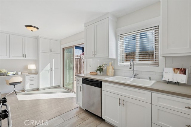 Detail Gallery Image 25 of 41 For 2048 Garden Ln, Costa Mesa,  CA 92627 - – Beds | – Baths