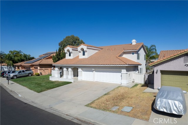 Detail Gallery Image 3 of 44 For 23072 Trillium Dr, Wildomar,  CA 92595 - 5 Beds | 3 Baths