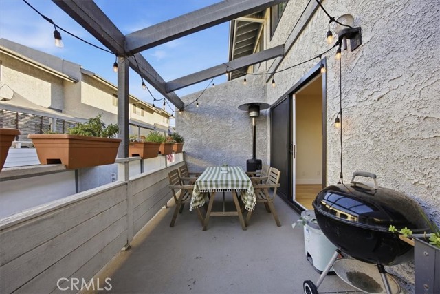 Detail Gallery Image 17 of 32 For 1911 Rockefeller Ln #E,  Redondo Beach,  CA 90278 - 2 Beds | 1/1 Baths