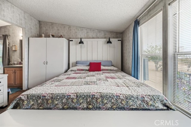 Detail Gallery Image 12 of 47 For 4769 Victor, Phelan,  CA 92371 - 3 Beds | 2 Baths