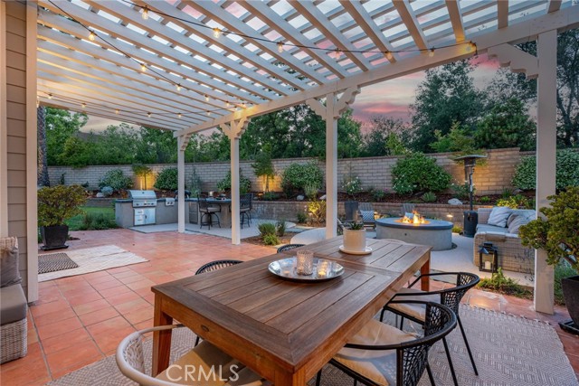 26941 Redwood Bluff Lane, Valencia CA: https://media.crmls.org/medias/bc9cf6f9-f0b4-4740-b6f5-e922c8c6ee14.jpg
